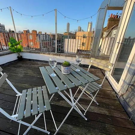 Modern With Stylish Terrace - Your London Oasis! Экстерьер фото